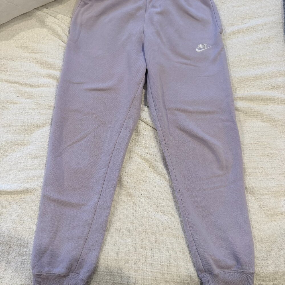 Women's S Lavender Nike Joggers